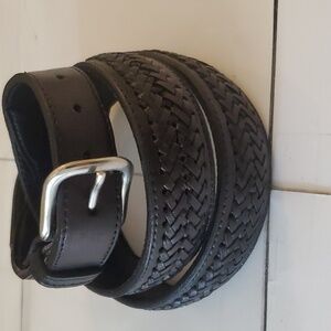 New 100% genuine leather mens black belt Size 40" made in haiti